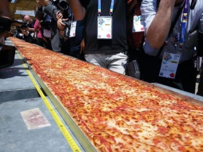 Իտալիայում պատրաստել են աշխարհի ամենաերկար պիցցան (տեսանյութ)