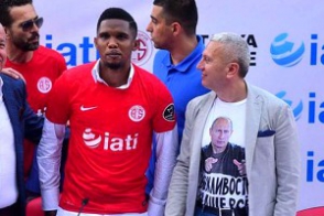 Թուրքիայում Ուկրաինայի հյուպատոսը պաշտոնանկ է արվել Պուտինի նկարով շապիկ կրելու համար (տեսանյութ)