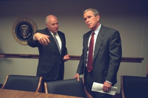 Հրապարակվել են սեպտեմբերի 11–ի մասին առաջին անգամ լսող Բուշի լուսանկարները
