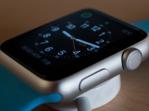 В России за первый день продаж было реализовано 1500 «Apple Watch»