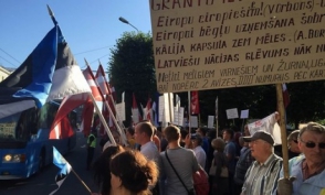 В Латвии прошла акция протеста против приема беженцев