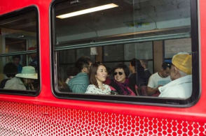 Շվեյցարիայում հատուկ չինացի զբոսաշրջիկների համար գնացքներ են գործարկվել (լուսանկարներ)