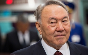 Назарбаев призвал отказаться от бананов и других западных продуктов и товаров