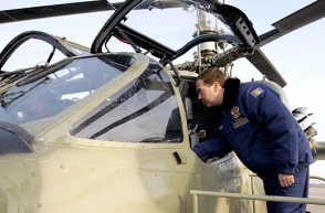 Россия намерена строить авиабазы на территориях стран-союзников – Медведев