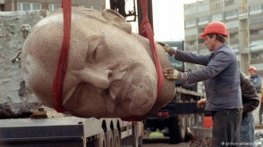 Իշխանությունները 72 հազ եվրո են ծախսել Լենինի արձանի գլուխը Բեռլինի թանգարան հասցնելու համար (լուսանկարներ)