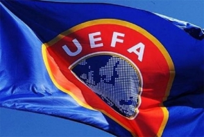 УЕФА выделит €2 млн на поддержку детей беженцев в Европе