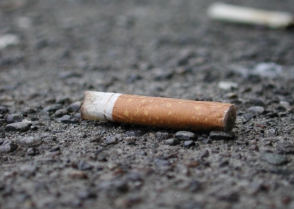 Փարիզում ծխախոտի մնացորդ նետողը կտուգանվի 68 եվրոյով