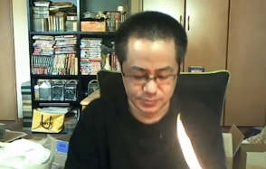 Видеоблогер случайно поджег свою квартиру в прямом эфире