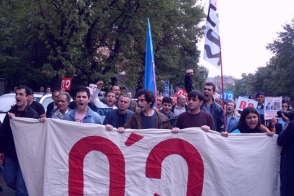 Шествие фронта «Нет» к зданию НС