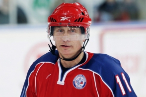 Путин отметит день рождения на хоккейном льду