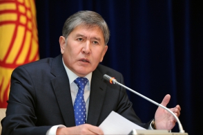 Президент Киргизии тоже хочет изменить Конституцию