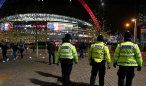 Спецслужбы ищут 9-го террориста, расстреливавшего людей в Париже (видео)