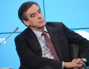 Ֆրանսիայի նախկին վարչապետն Օլանդին կոչ է արել չեղարկել հակառուսական պատժամիջոցները