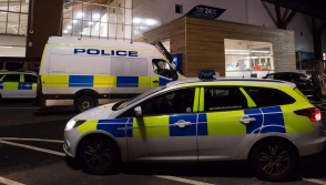 Փարիզ–Մանչեսթեր ինքնաթիռում կասկածելի իր են գտել