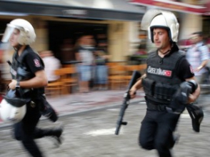 Полиция Турции проводит задержание сторонников Гюлена