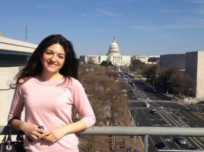 Լրագրող Գայանե Չիչակյանը կրկին «զայրացրել» է ԱՄՆ բարձրաստիճան պաշտոնյայի (տեսանյութ)