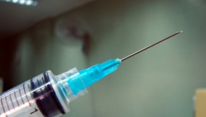 ՄԻԱՎ–ի դեմ դեղամիջոցն անմատչելի դարձրած գործարարին մեղադրել են խարդախության մեջ