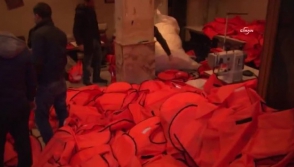 Турецкая полиция конфисковала более 1000 тысячи спасательных жилетов