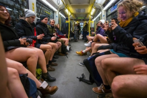 Մոսկվացիները մասնակցել են «Մետրոյում՝ առանց տաբատների» ակցիային (լուսանկար)