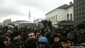 В Азербайджане для разгона акции протеста применили слезоточивый газ
