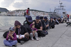 ЕС хочет закрыть от беженцев границу между Грецией и Македонией