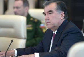 Эмомали Рахмон назначил свою дочь главой аппарата президента Таджикистана