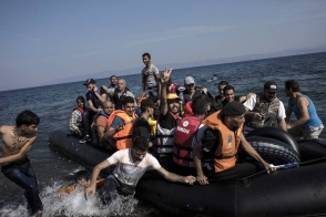 Канцлер Австрии предложил отправлять сирийских беженцев в Турцию