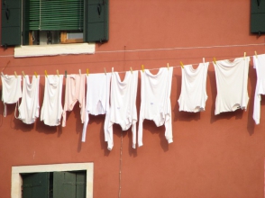 Գիշերը գողացել էր լվացքի պարանին կախված հագուստը