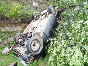 Ավտոմեքենան դուրս է եկել երթևեկելի մասից և մոտ 250 մ գլորվել ձորը