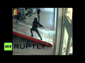 Կողոպուտ իտալական ձևով. հանցագործները միանգամից բանկոմատն են տանում