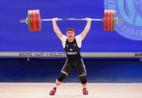 Андраник Карапетян - чемпион Европы по тяжелой атлетике