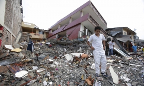 Число жертв землетрясения в Эквадоре достигло 272-х