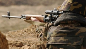 Противник открыл беспорядочную стрельбу по армянским боевым позициям