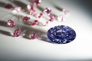 В Австралии нашли редчайший фиолетовый алмаз