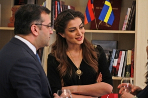 «Եվրատեսիլ-2016»-ի հայաստանյան պատվիրակությունը հյուրընկալվել է Շվեդիայում ՀՀ դեսպանատանը (լուսանկարներ)