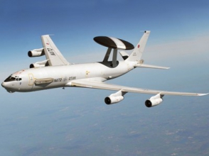 НАТО может отправить самолеты AWACS для борьбы с ИГ в Сирии