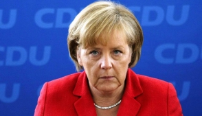 Меркель рассказала о роли России в разрешении конфликта в Карабахе