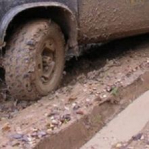 «ՈՒԱԶ»–ն արգելափակվել է Մեծ Մասրիկ գետի մեջ