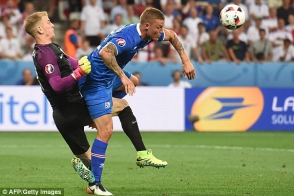Евро-2016: Исландия одержала волевую победу над Англией (видео)