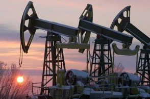 Мировые цены на нефть продолжили снижаться