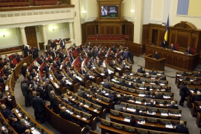 Не посещающим заседания Рады депутатам не выплатили зарплату