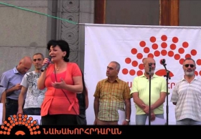 Սյուզան Սիմոնյանը չի ձերբակալվել, ընդհատակ է անցել