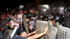 Реакция российских СМИ на события в Ереване (видео)