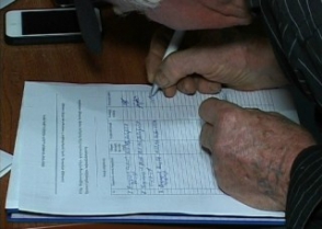Սերժ Սարգսյանի եղբորը Գյումրիի պատվավոր քաղաքացու կոչումից զրկելու համար մեկնարկել է ստորագրահավաք