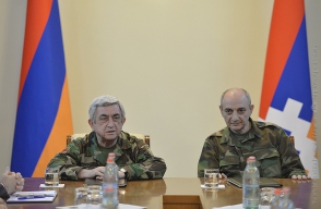 «Մի՛շտ պատրաստ» երդումը հնչեցնող Սարգսյանն ու Սահակյանն այդ ո՞ւմ անունից են խոսում...