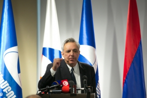 Վարդան Օսկանյանն առաջարկում է առկախել ԼՂ բանակցությունները. ամբողջական հարցազրույցն «Ամերիկայի ձայնին» (տեսանյութ)