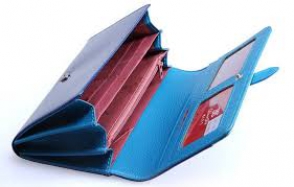 Թիվ 27 երթուղու ավտոբուսում դրամապանակ էր գողացել