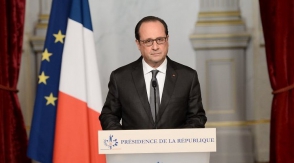 Олланд сожалеет об антироссийских санкциях