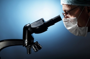 Лавров подозревает США в «не совсем мирных» биологических исследованиях