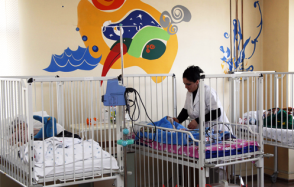Գյումրիում պատշգամբից ընկած 2-ամյա երեխայի առողջական վիճակը կայունացել է